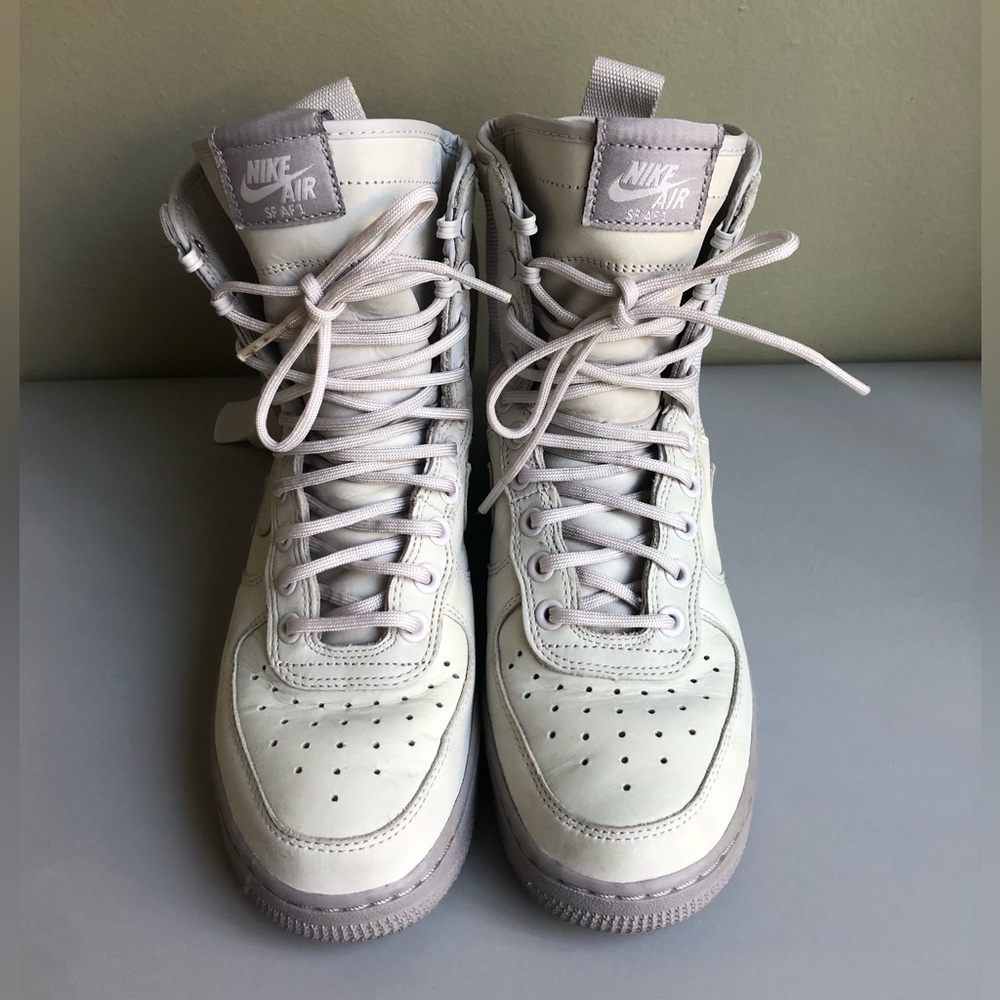 Nike Womens SF Air Force 1 High “ Vast Grey” Size: US 6.5 EUR 37.5